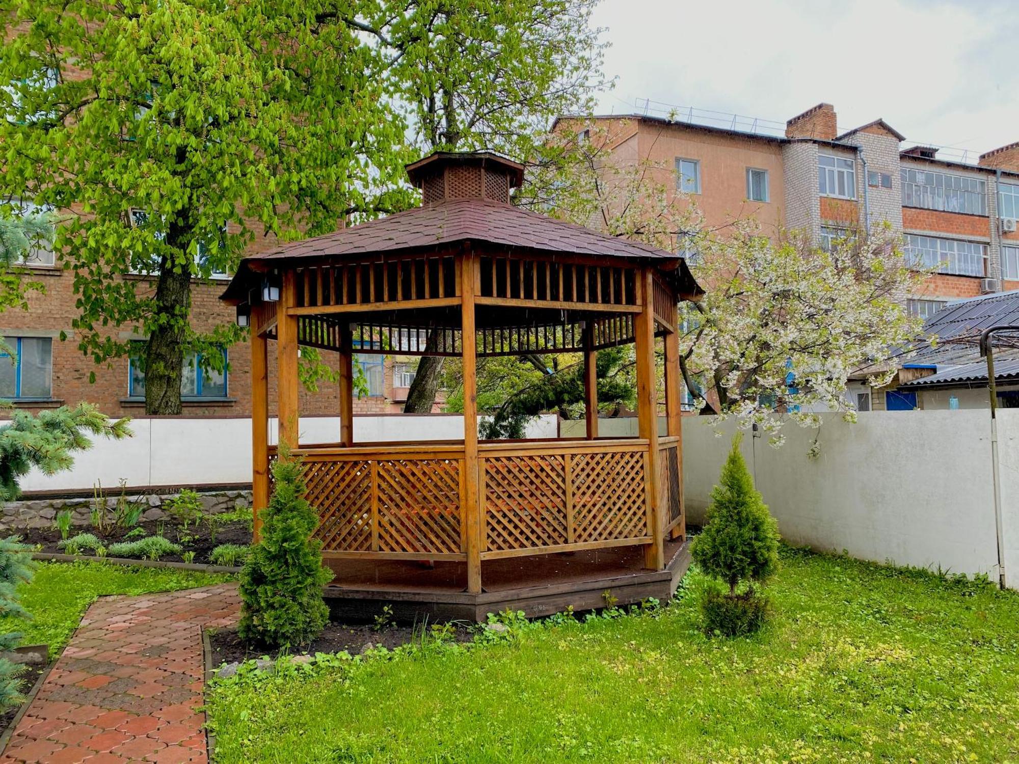 Орхідея Hotel Romny Buitenkant foto