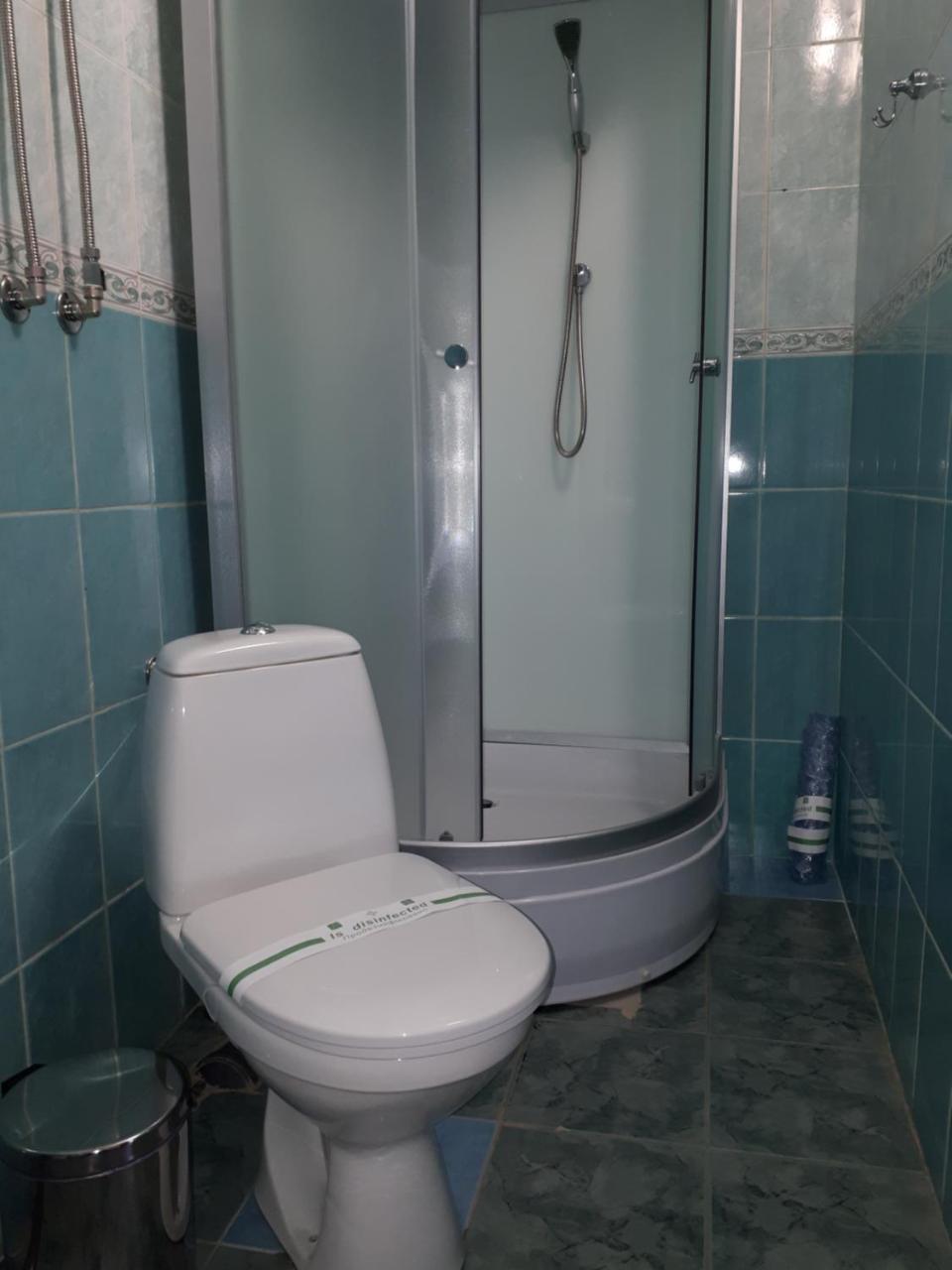 Орхідея Hotel Romny Buitenkant foto